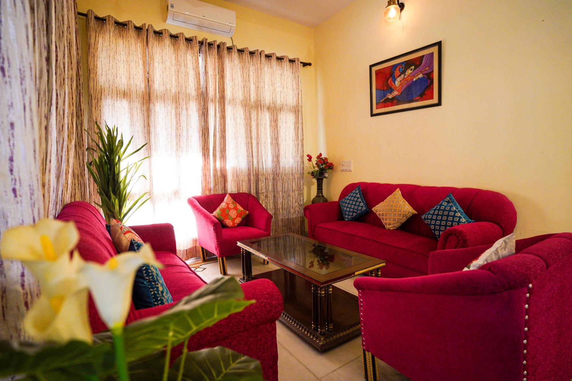 Hotel Neeraj Bhawan- Triveni Ghat Rishīkesh 외부 사진
