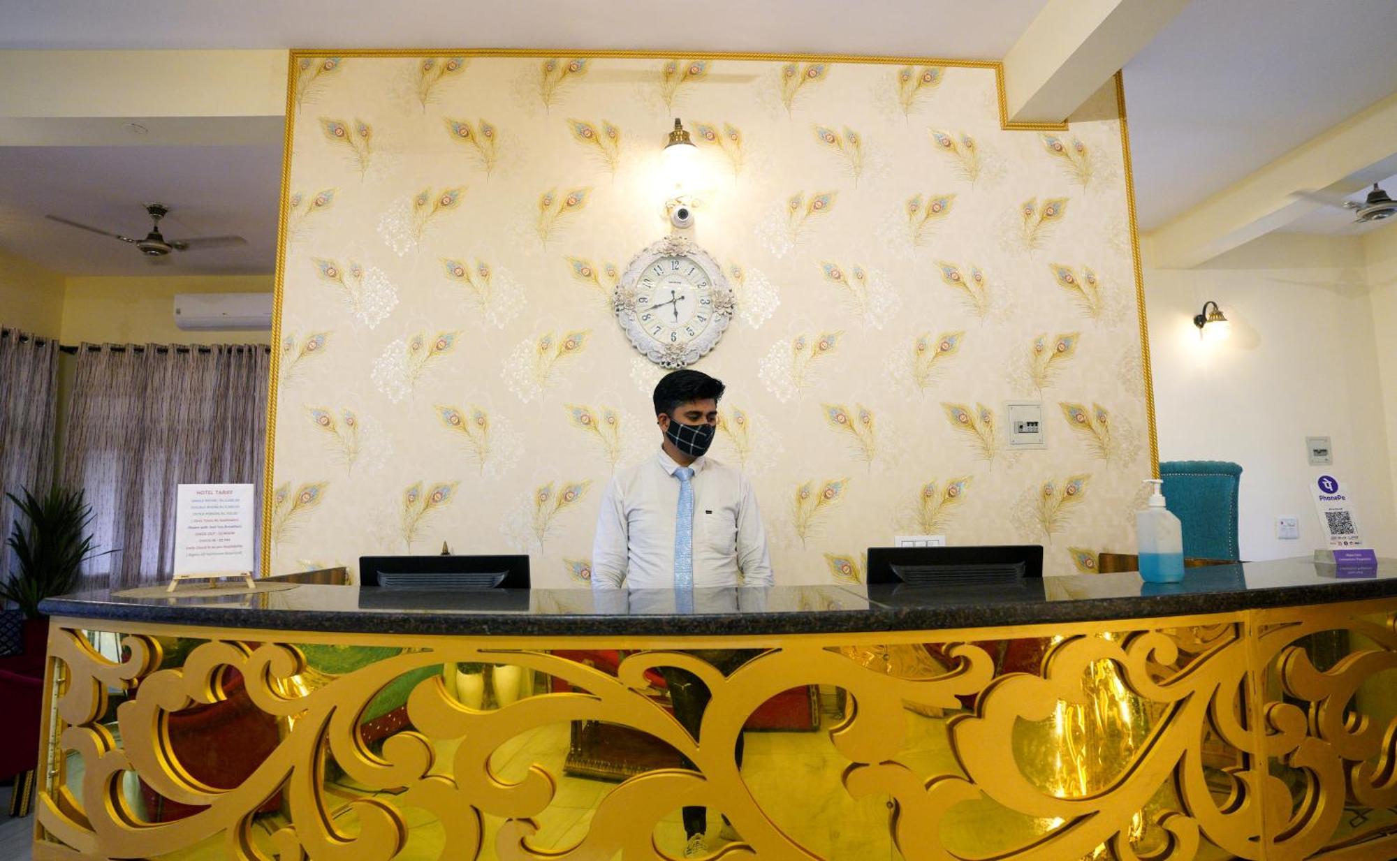 Hotel Neeraj Bhawan- Triveni Ghat Rishīkesh 외부 사진